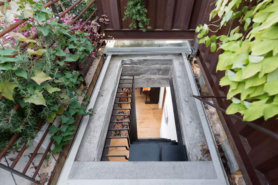 fenêtre accès terrasse sur le toit appartement de ville