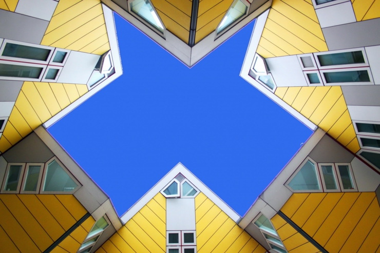 Maison d’architecte à Rotterdam ou une attraction touristique belle maison d'architecte créative originale cube houses pays-bas