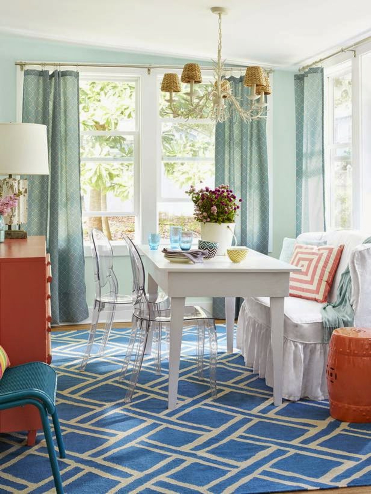 Coins salle à manger de cette maison de plain-pied intérieur mobilier retro villa de plage