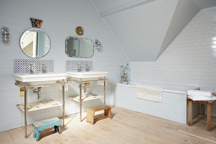 Salle de bains dans les combles de la maison design salle de bain aménagé comble