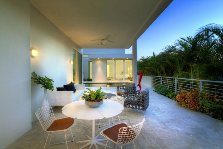 Terrasse pour des repas et pour se relaxer en plein air terrasse maison d'architecte luxe