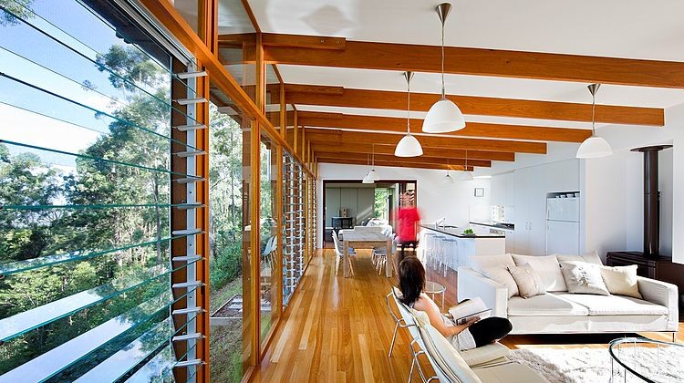 La pièce principale de cette maison contemporaine maison écologique verte belle
