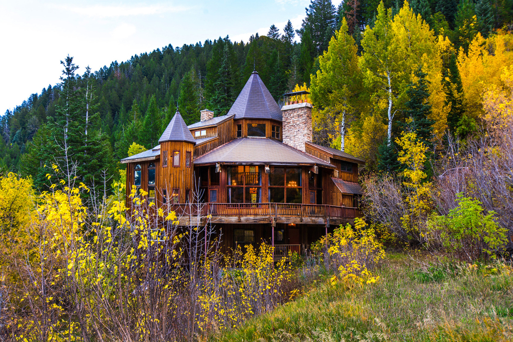 belle maison rustique secondaire dans la montagne