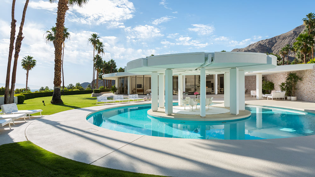 résidence de luxe piscine patio