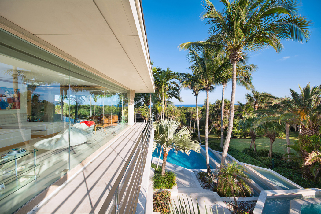 Belle propriété de prestige à l’architecture contemporaine originale belle propriété de millionnaire Floride
