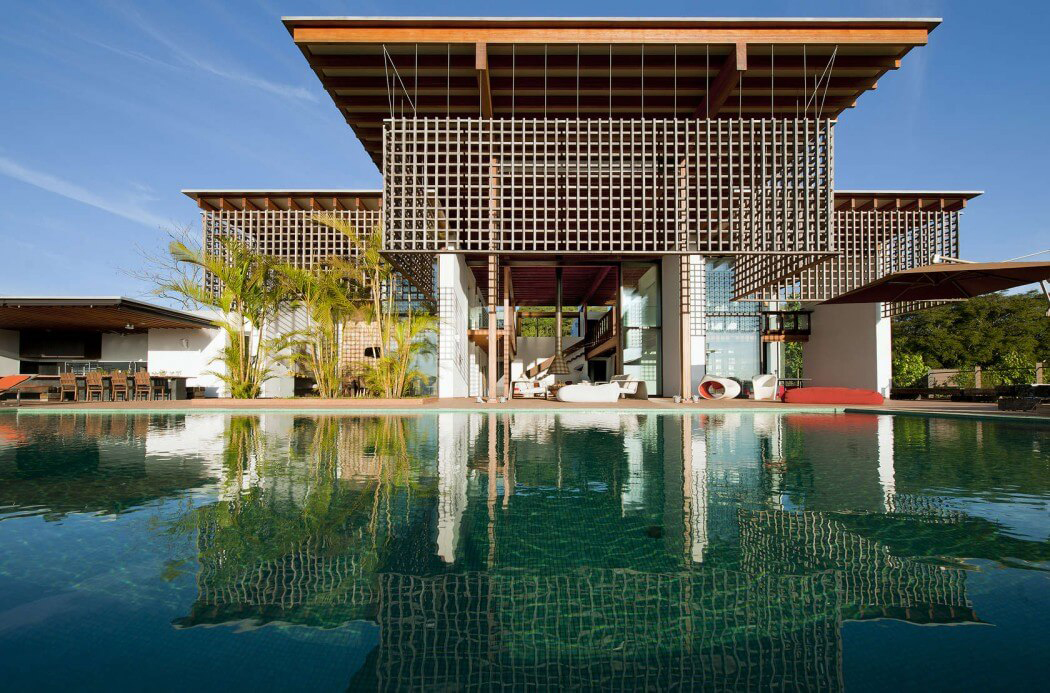 Magnifique résidence secondaire à l’esprit moderne et accueillant à la fois Piscine extérieure de luxe maison moderne de luxe