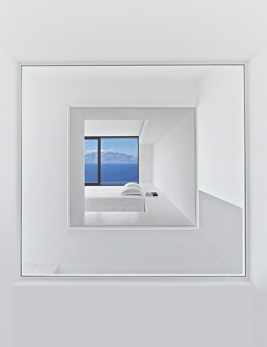 intérieur moderne et minimaliste en blanc