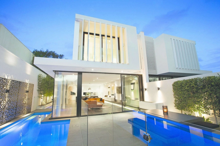 Résidence mitoyenne et luxueuse à deux niveaux résidence de luxe citadine