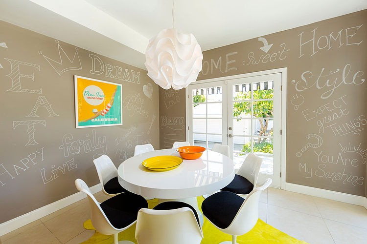 Coin repas de la cuisine de cette maison moderne créatif intérieur maison moderne prestige luxe