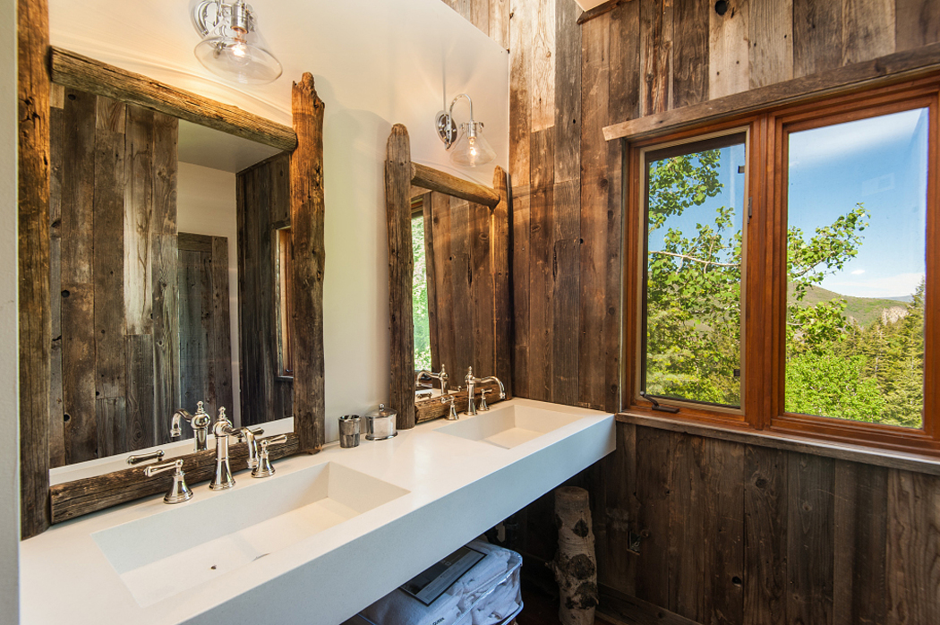 salle de bains en bois design rustique
