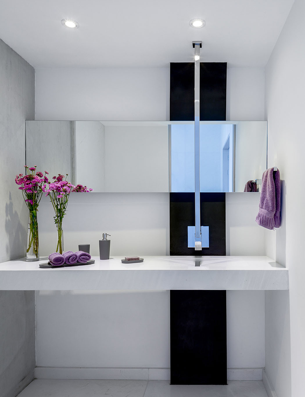 intérieur salle de bain minimaliste design luxe