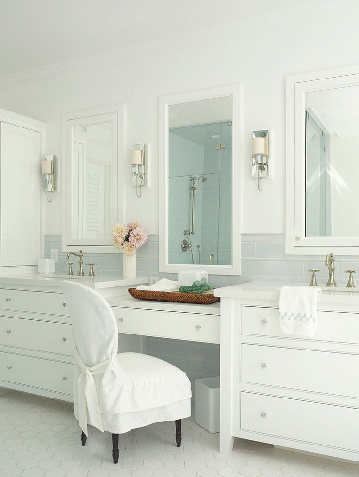 Lavabo double pour une salle de bains familiale spacieuse salle de bains résidence de vacances