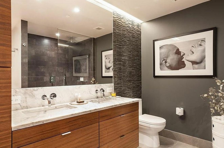 Une des deux salles de bains de ce bel appartement new-yorkais salle de bains design luxe appartement