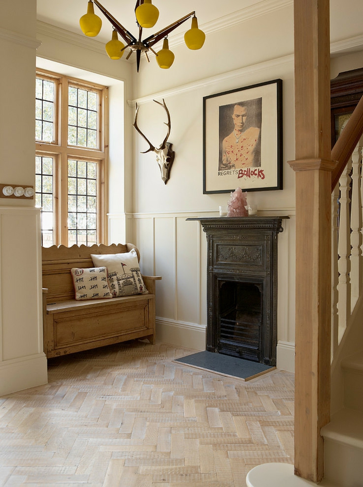 Entrée et petit salon rustique de la maison design maison de ville originale londres