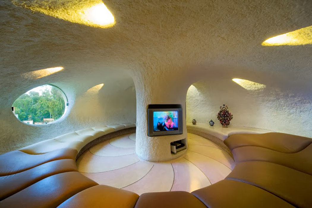 salon rond autour poste télé maison atypique nautilus