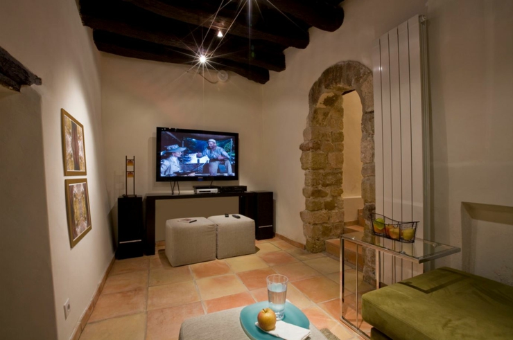 petit salon télé maison de vacances
