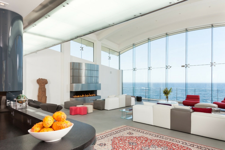 Architecture moderne en verre pour une vue imprenable intérieur maison architecture moderne