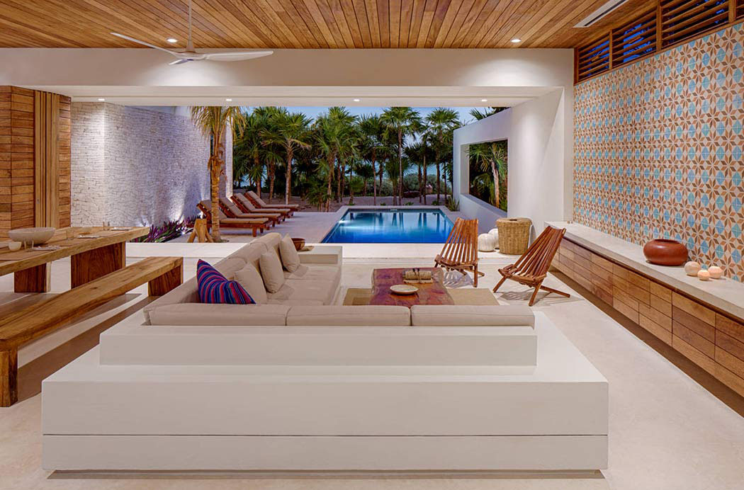 La pièce principale spacieuse et ouverte sur les espaces outdoor et la piscine intérieur location de vacances mexique