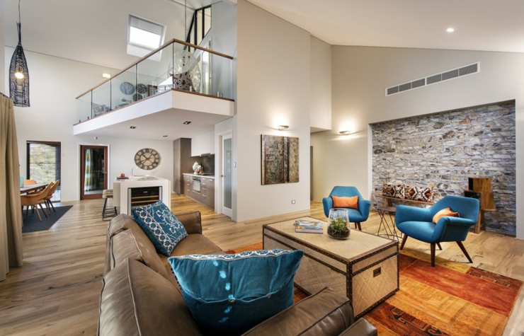 Intérieur décoration chic et stylée en couleurs sympa maison secondaire plage australie