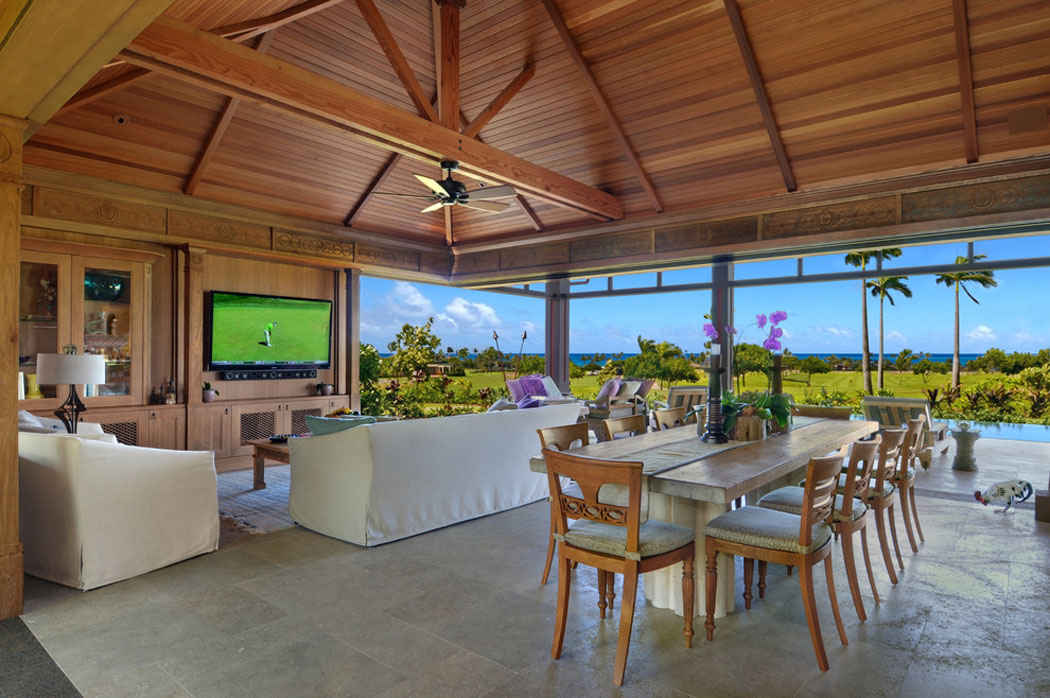 pièce principale baies vitrées luxe