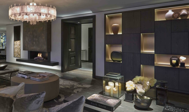 Séjour meublé dans un style sobre mais élégant intérieur maison de prestige suisse