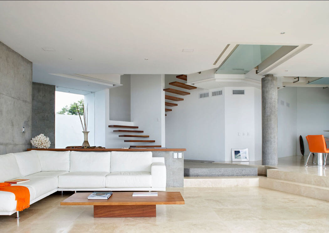 L’espace intérieur est libre, aéré et met en valeur la créativité et l’originalité de l’architecture résidentielle ameublement minimaliste luxe mobilier canapé designer