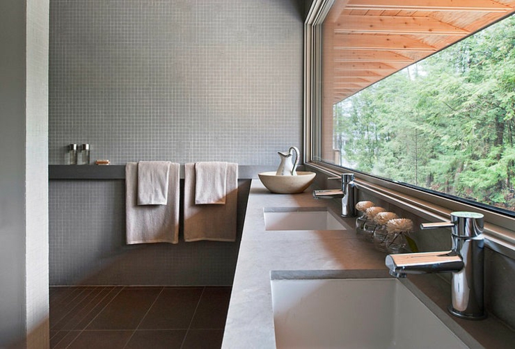 Spacieuse salle de bains du chalet en bois double évier salle de bains chalet écologique canada