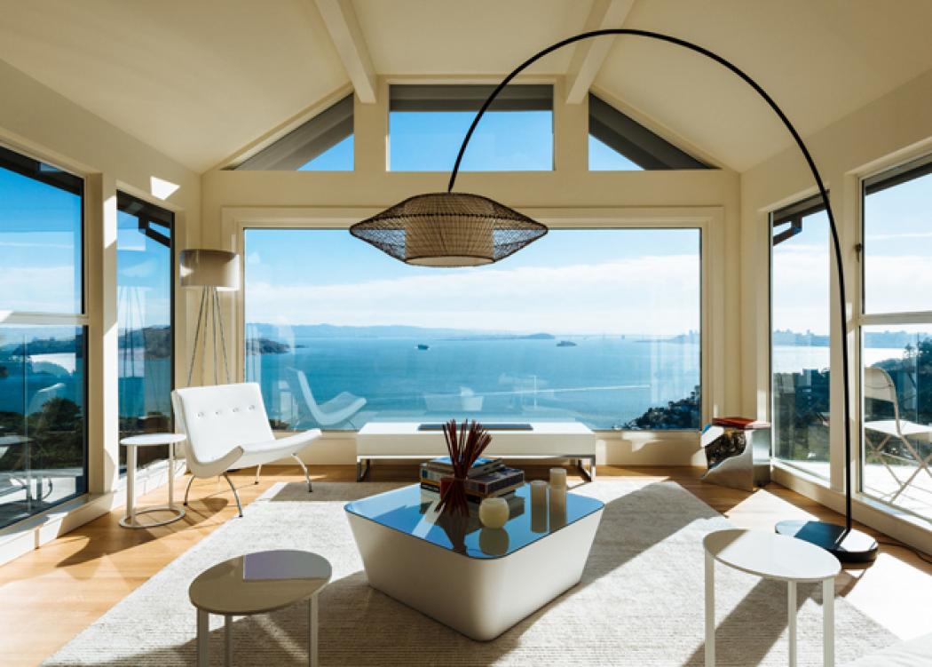 Maison contemporaine avec vue sur la mer