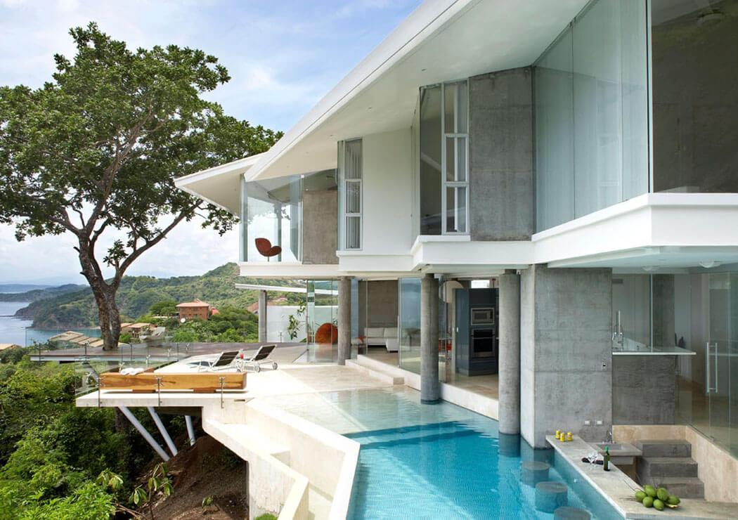 architecture résidentielle de luxe exotique vue sur l'océan vacances