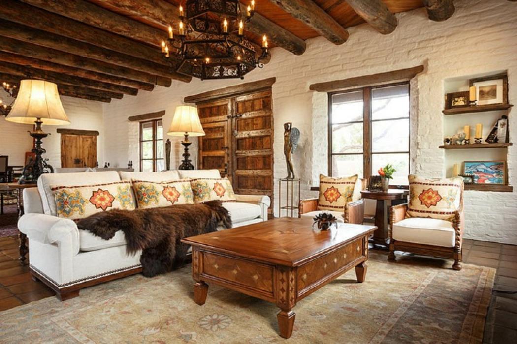 Hacienda maison rustique à Santa Fe maison unique intérieur bois brut massif