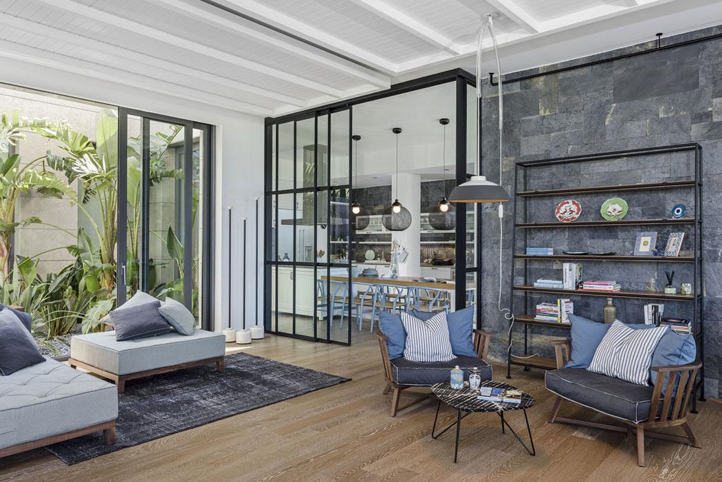 Maison de charme sur la côte turque pour une famille heureuse avec deux enfants belle demeure intérieur éclectique design
