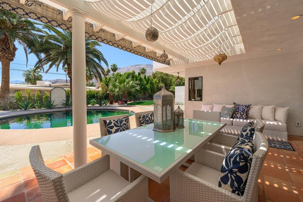 maison moderne luxe rustique