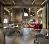 Principale pièce de vie du chalet de luxe à Courchevel chalet de luxe alpin ski vacances