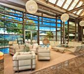 Pièce principale de vie avec superbe vue de cette maison contemporaine californienne maison contemporaine d'architecte en Californie