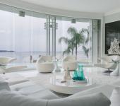 Luxueuse maison de vacances familiale design en blanc