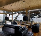 Maison en bois à l’intérieur contemporain et moderne située en Bretagne belle et moderne maison en bois en Bretagne
