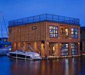 maison originale maison sur l'eau maison bateau