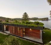 Maison modulaire avec un toit en verdure près de l’eau en Australie maison préfabriquée modulable modulaire architecte plain-pied