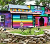 maison originale aux mille couleurs