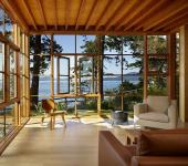 La vue panoramique sur le lac voisin maison en bois résidence secondaire lac