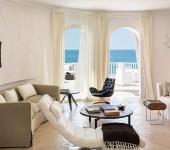 Villa de vacances sur la cote méditerranéenne italienne pièce principale de vie de la villa de luxe