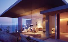 A à la tombée de la nuit sans aucun vis-à-vis la Casa Finisterra se transforme en un nid douillet avec une vue sur mer incomparable belle et luxueuse demeure sur la côte
