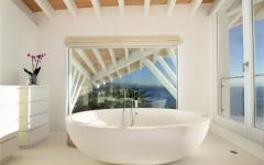 salle de bains vue sur mer villa