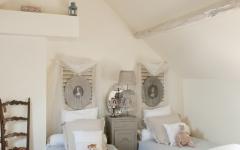 Romantique et rustique chambre des enfants