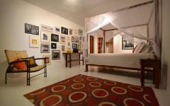 intérieur design épuré chambre villa de vacances