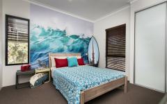 chambre d'ado en blanc et bleu maison de vacances