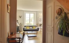 entre sol en damier renovation ancien appartement de ville