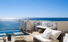 Superbe terrasse avec vue magnifique sur mer