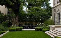 jardin d'hôtel particulier de luxe à Paris