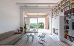 Le séjour toute en longueur de cette maison design séjour maison design tout en longueur